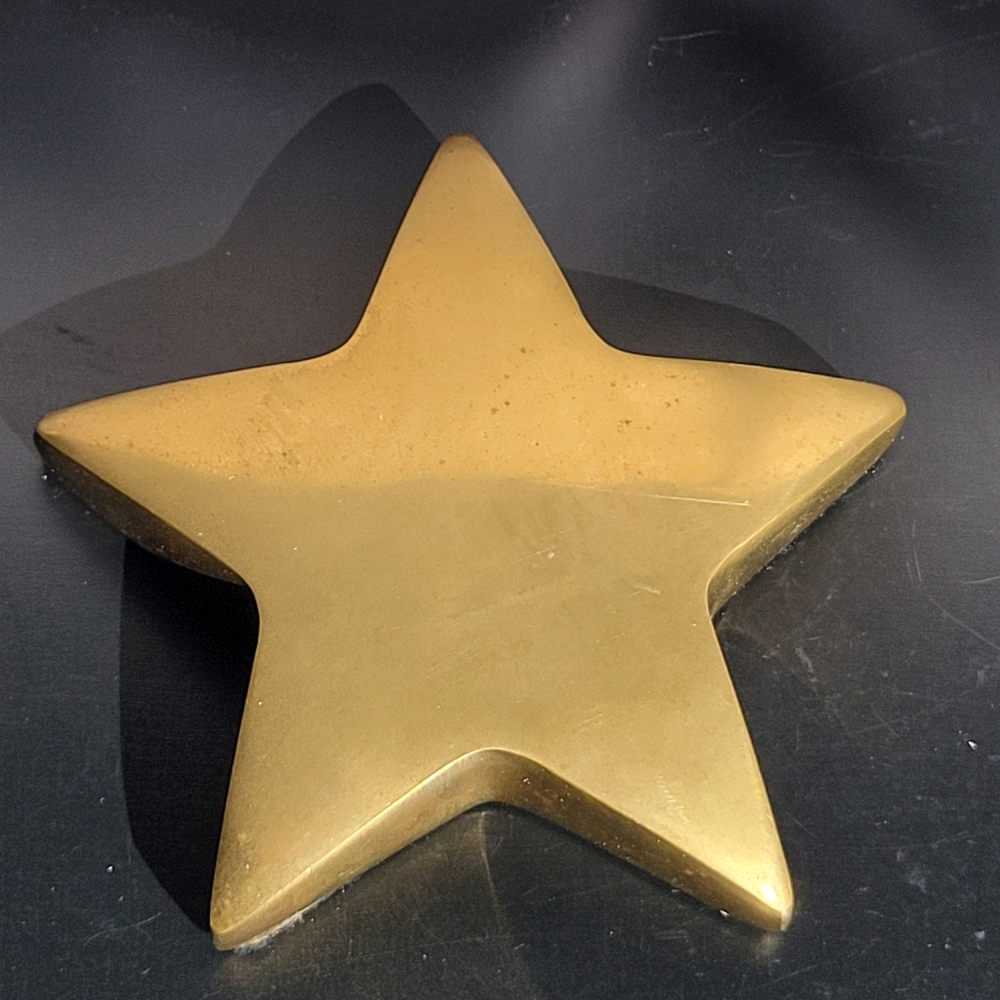 Brass Star Paperweight - Picture 4 of 8